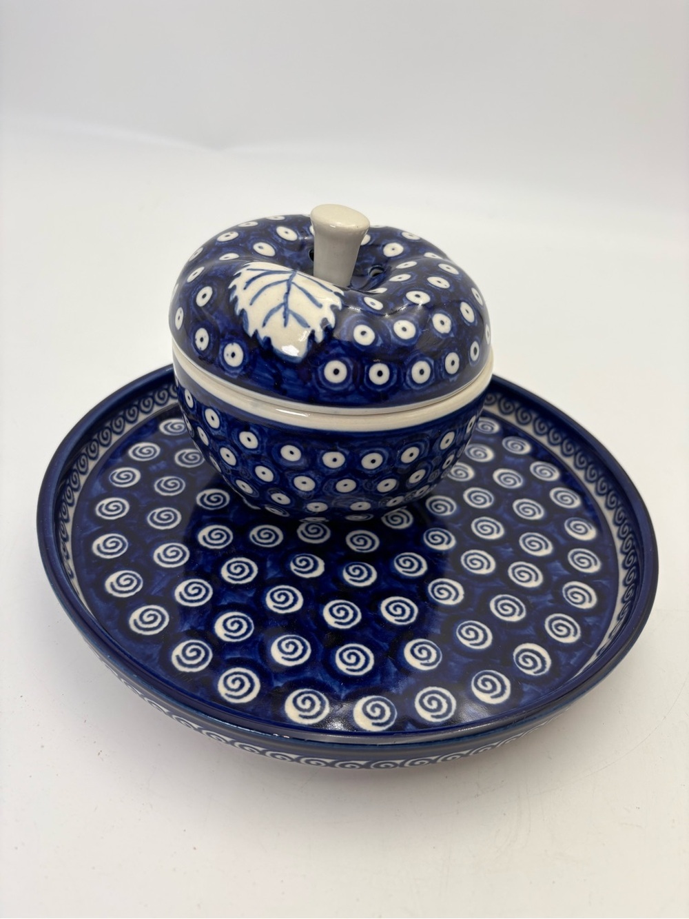 Vintage Polish Pottery Hand-Painted Ceramic Apple Baking Dish with Round Tray